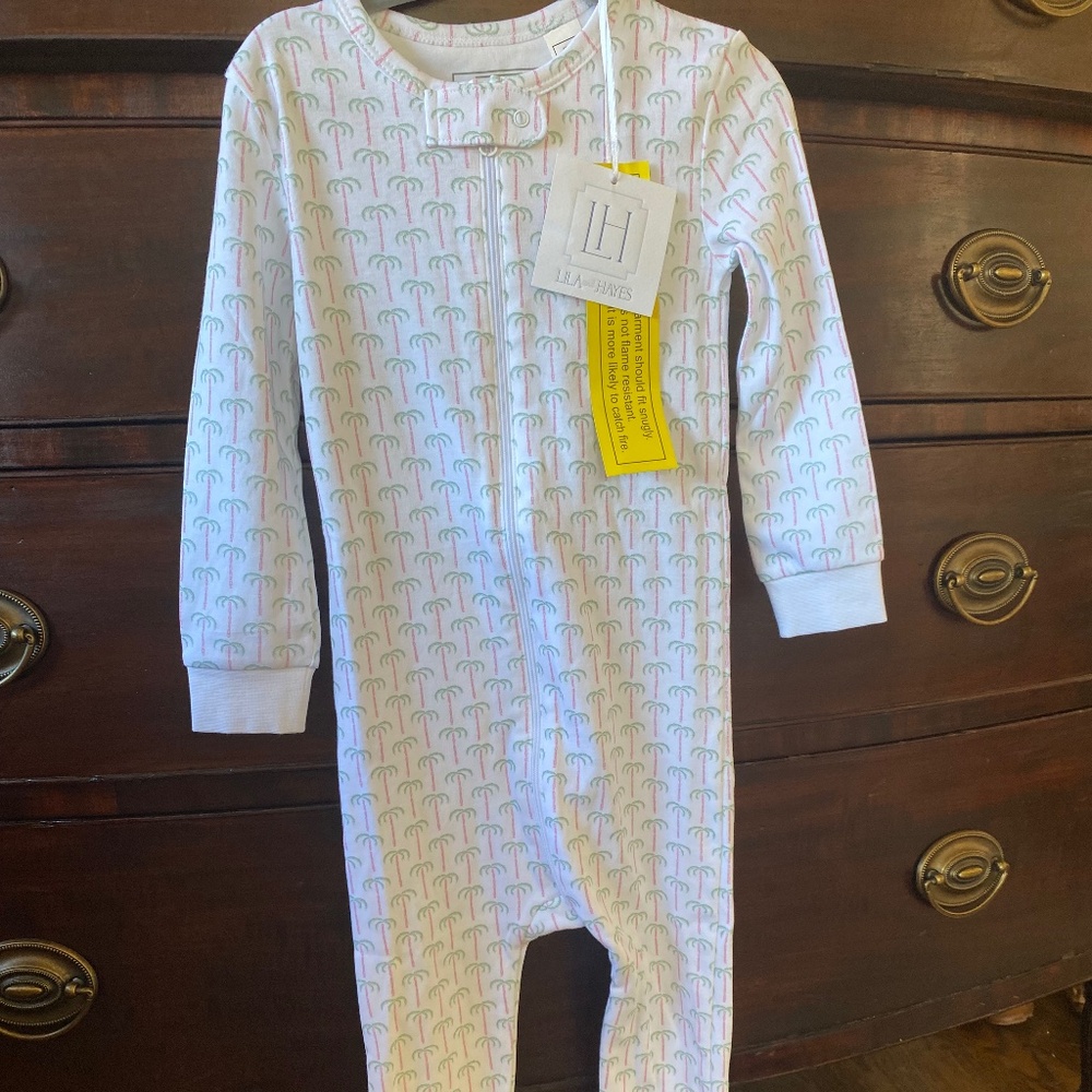 NWT Lila & Hayes 3T Pink Palm PJ’s